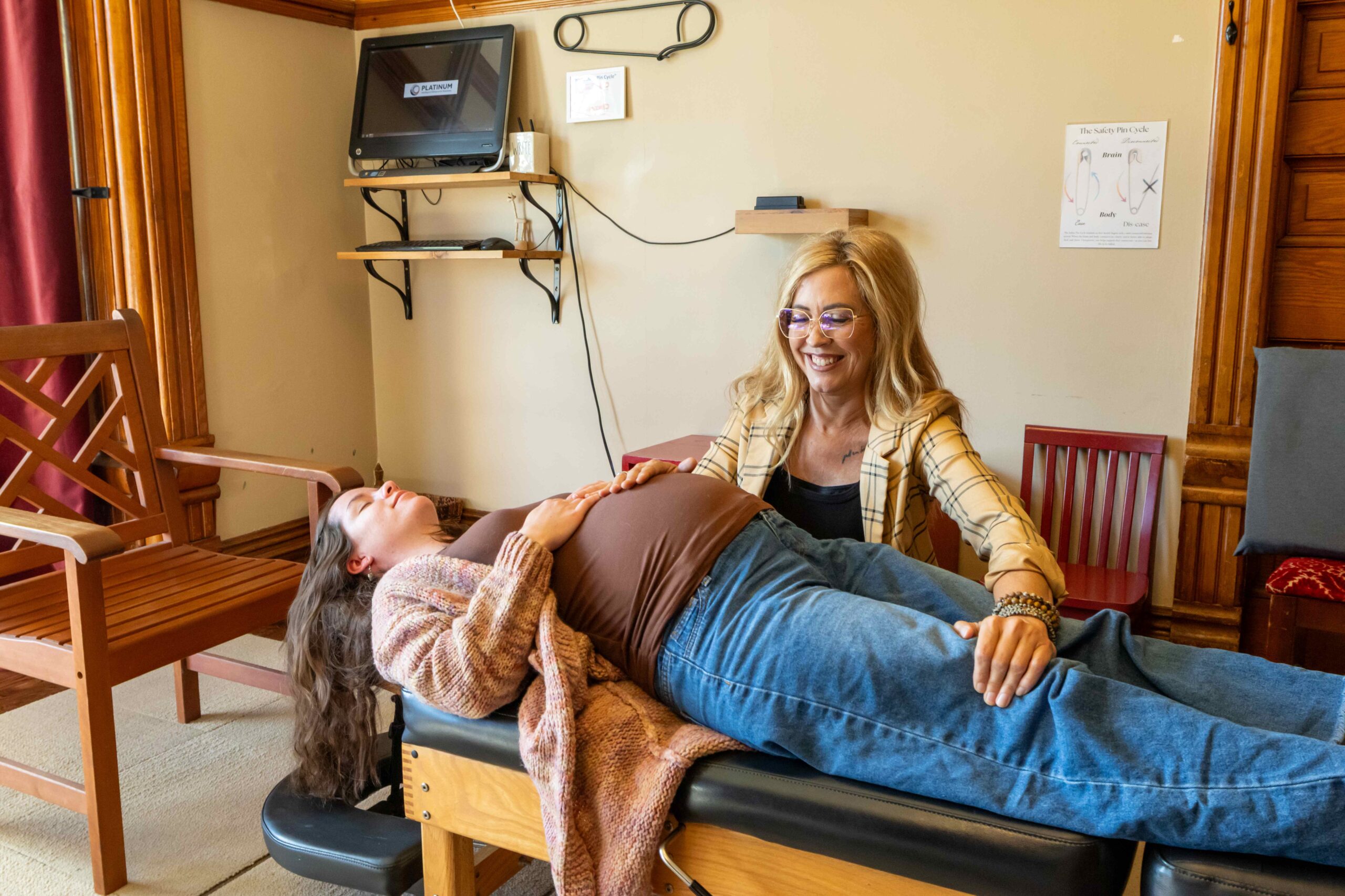 Best Chiropractor Fenton Michigan Prenatal postpartum Dr Erica Peabody Dr Sarah Rozboril