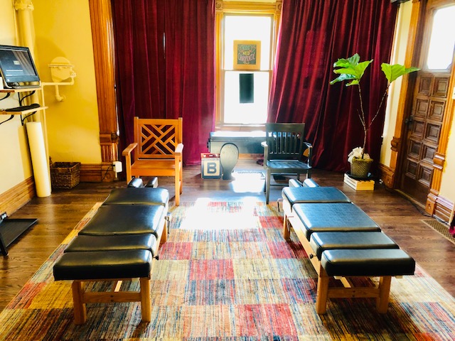 Best Chiropractor Fenton Michigan - Dr Erica Peabody - Family Chiropractic Room